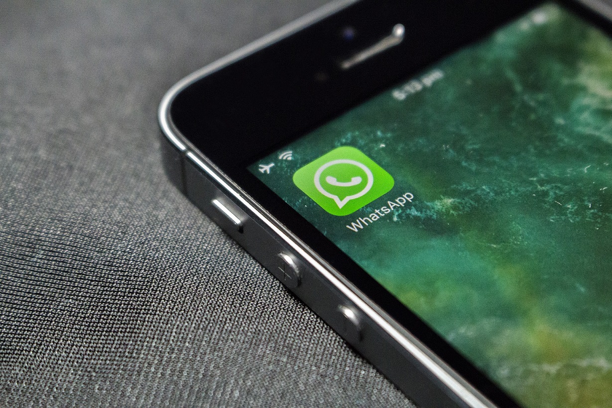 iphone whatsapp
