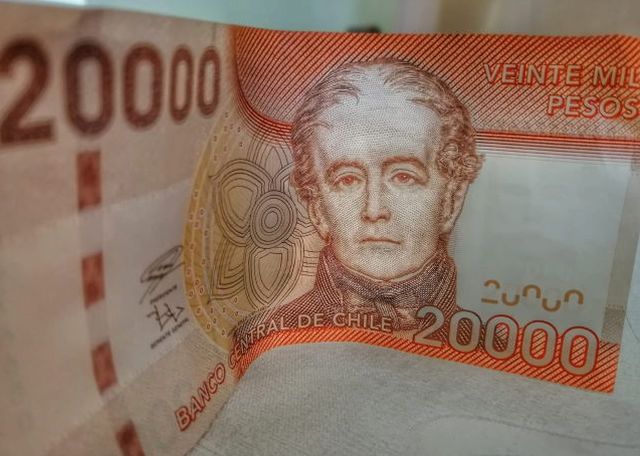 Nuevo bono a la clase media y préstamo solidario